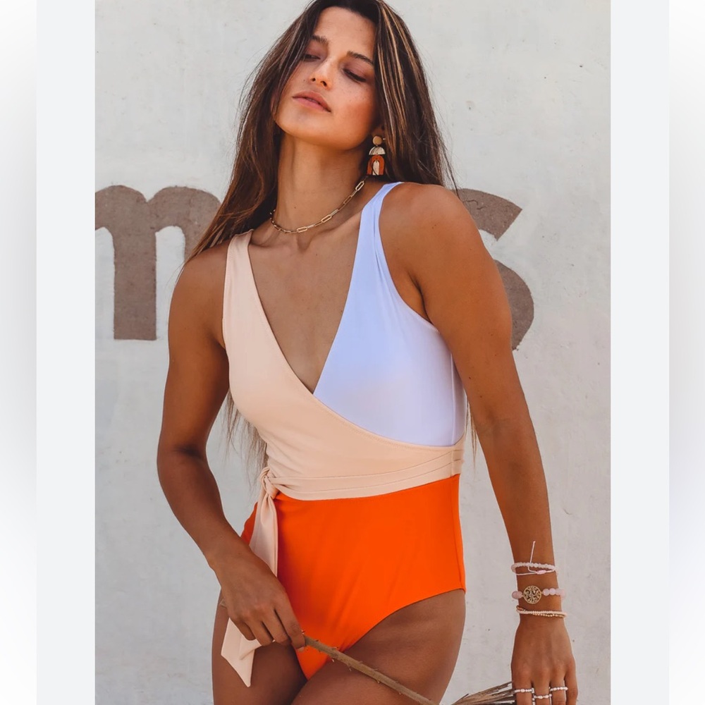 Cupshe Orange And White Bowknot One piece Swimsuit Bathing Suit